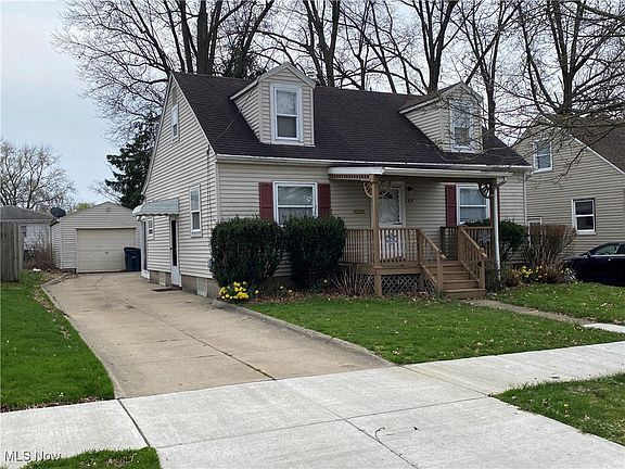 2nd image of 818 N Firestone Blvd