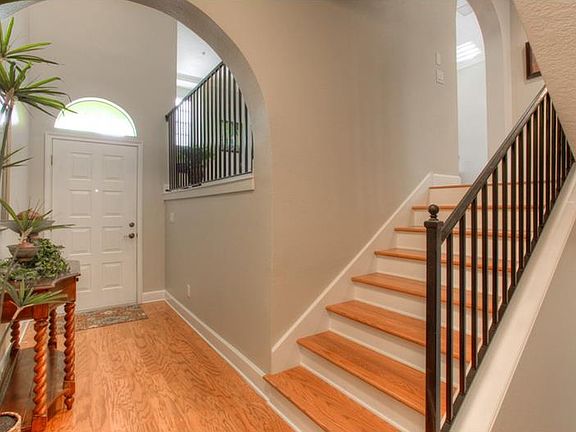 2nd image of 2001 W De Leon St APT 2
