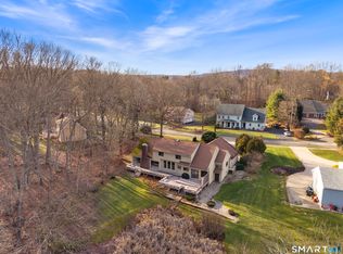 35 Stonehenge Place, Cheshire, CT 06410