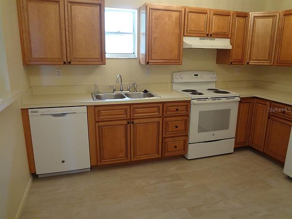 5th image of 15000 Westminister Ave #15000A