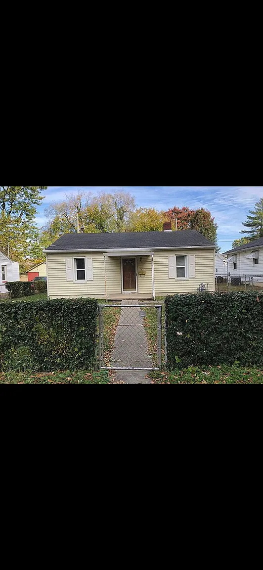 742 Ridgeway Ave photo 1