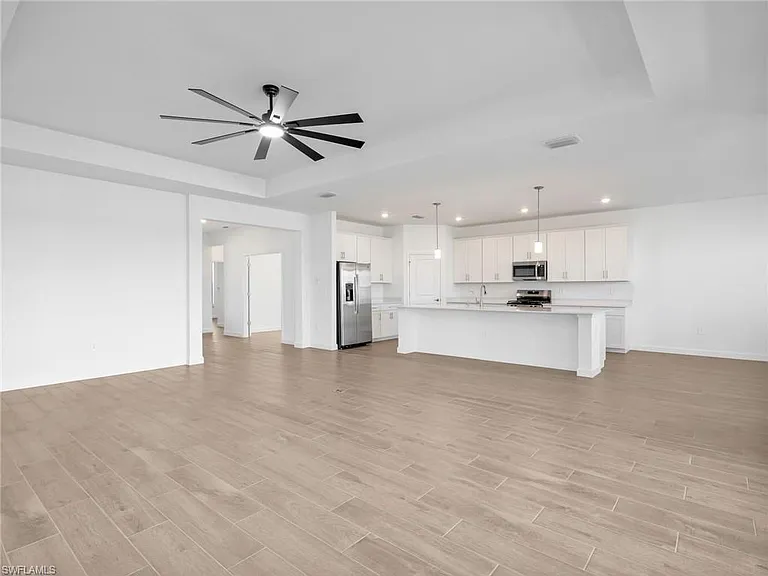 21143 Verawood Loop — Photo 9