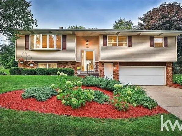 2413 Stuart Ct, Madison, WI 53704