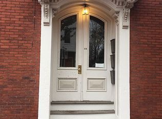 12 Smith St, Portland, ME 04101