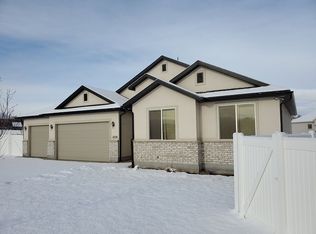 1234 S Adams Cv, Saratoga Springs, UT 84045