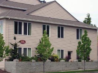 Evergreen Place Apartments, Portland, OR 97236