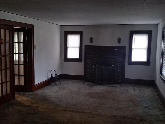 3rd image of 1731 Hanover Ave NW