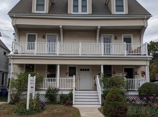 17A Pleasant St #A, Newton Center, MA 02459