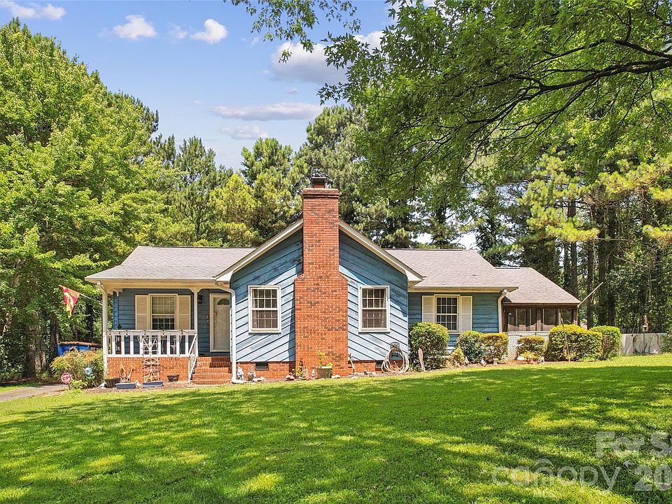 1st image of 10219 Mountain Apple Dr