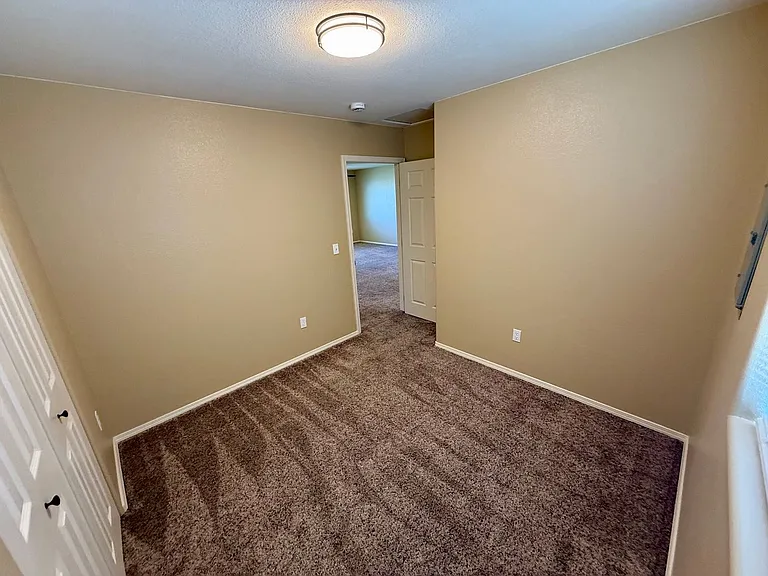 1308 Burrell Ave #1 — Photo 13
