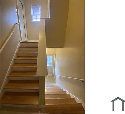 1046 White Oak Ave SW #A — Photo 5