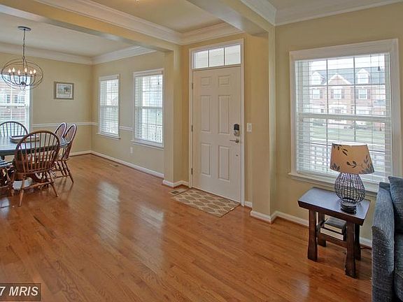 5th image of 21922 Knob Hill Pl
