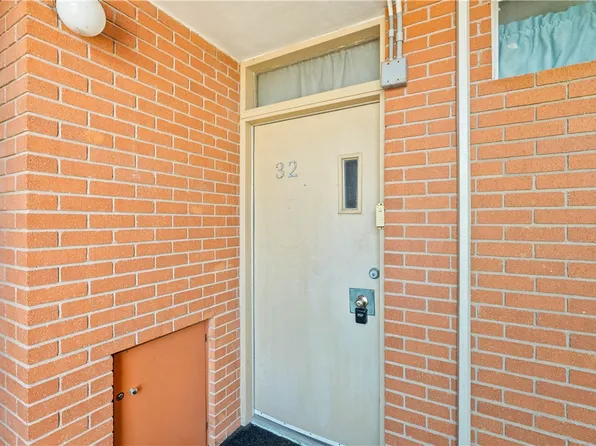 4302 Ocean Dr APT 32, Corpus Christi, TX 78412