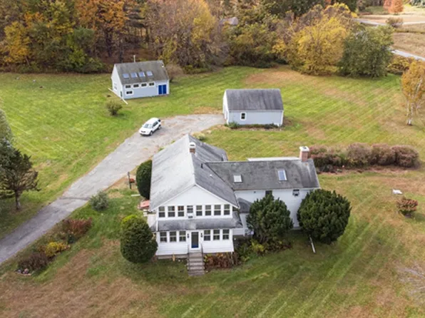352 Spring St, Northampton, MA 01062