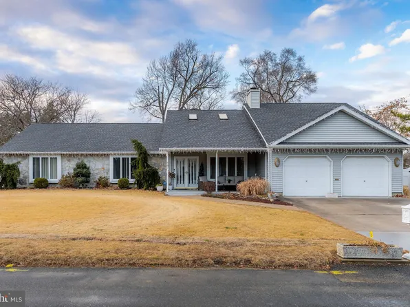 847 Sunrise Ave, Deptford, NJ 08096