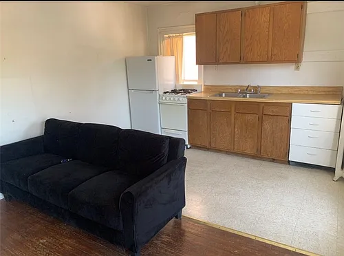 97 Oak St #2 Photo 1