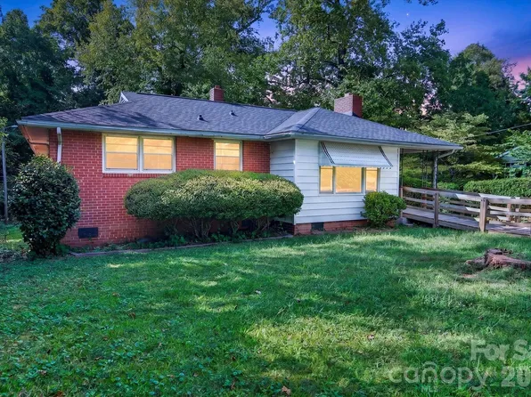 3353 Eastwood Dr, Charlotte, NC 28205