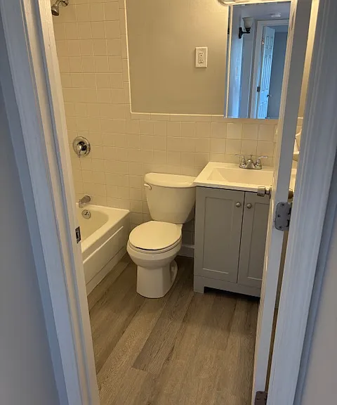 1514 Leeshores Ln #C — Photo 7