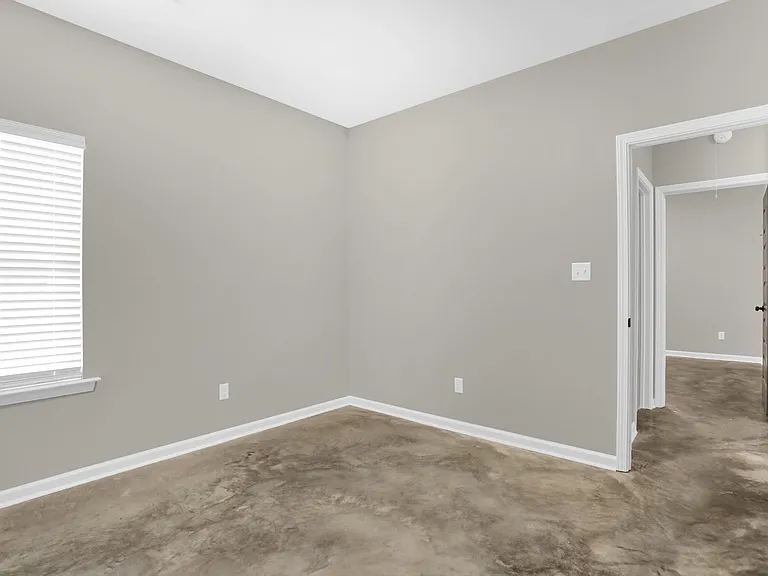680 Boston St — Photo 24