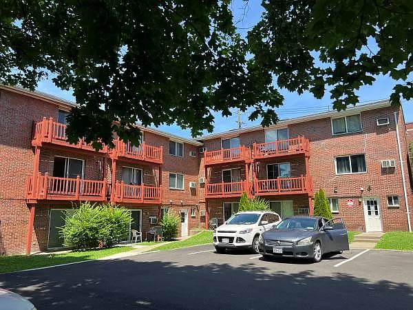 1 bed, 700 sqft, $875 — Photo 1