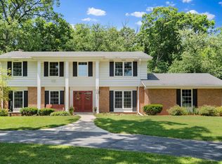 N10W27274 Rolling Ridge Dr, Waukesha, WI 53188