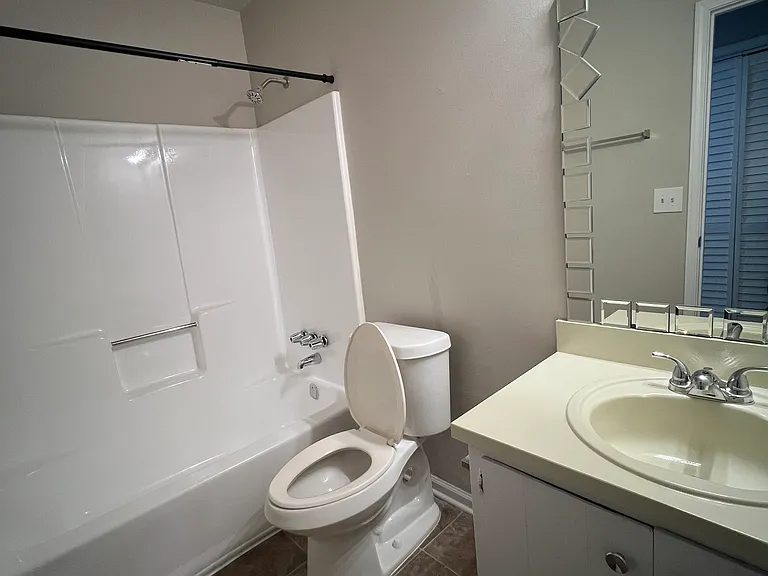 5666 Heron Ct #B — Photo 12