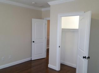 34 Circuit St, Roxbury, MA 02119