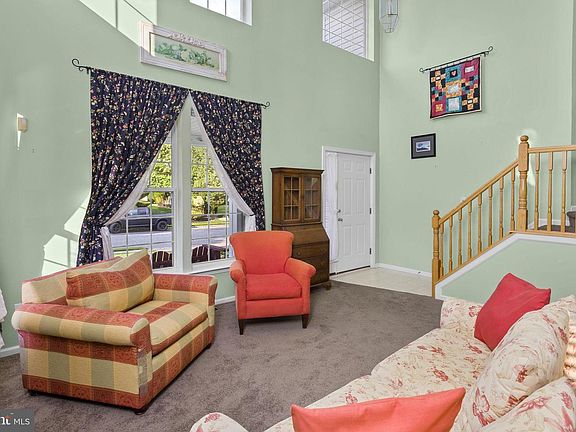 5th image of 2 Haven Ln