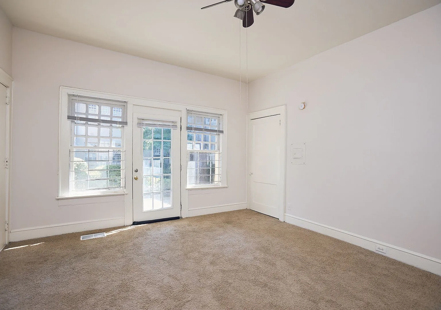 First Park Apartments — Photo 4