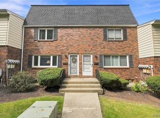25 Stoneledge Ct, Buffalo, NY 14221