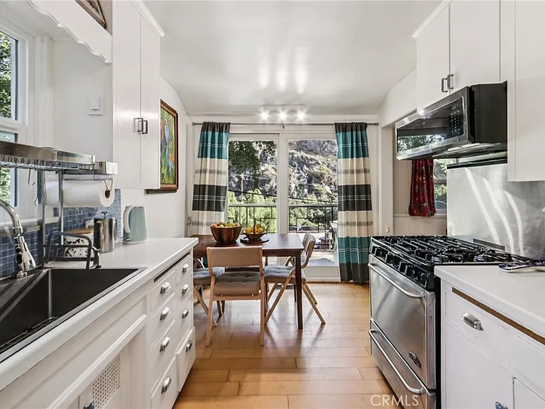 432 Fernwood Pacific Dr — Photo 14
