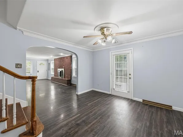 703 Cunniff Pl, Saint Louis, MO 63135