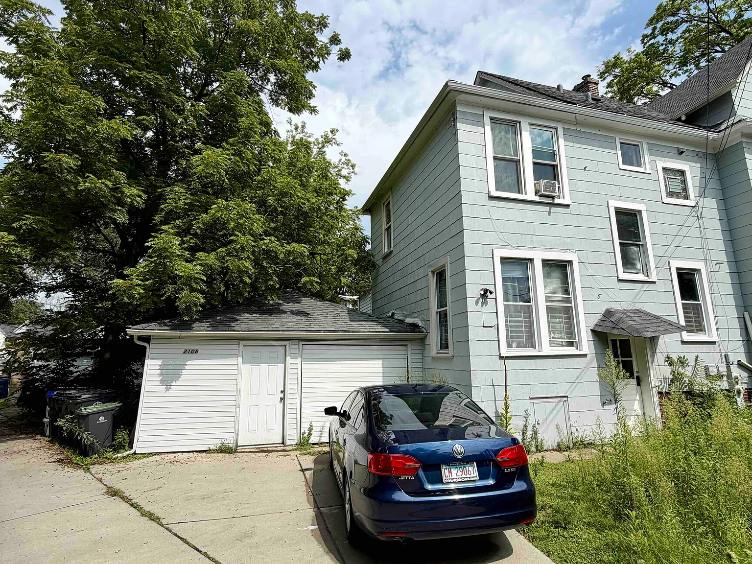 3 bed, 2100 sqft, $800 — Photo 2