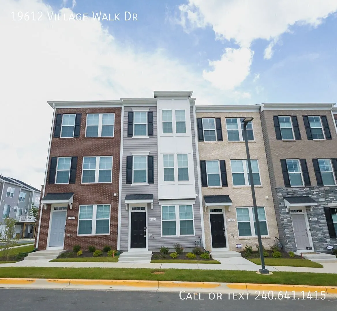 Lovely 3 BR/3.5 BA Townhome in Montgomery Village! — Photo 1