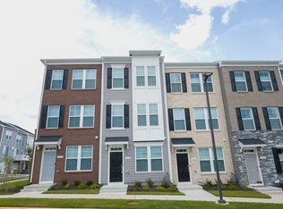 19612 Village Walk Dr, Montgomery Village, MD 20886