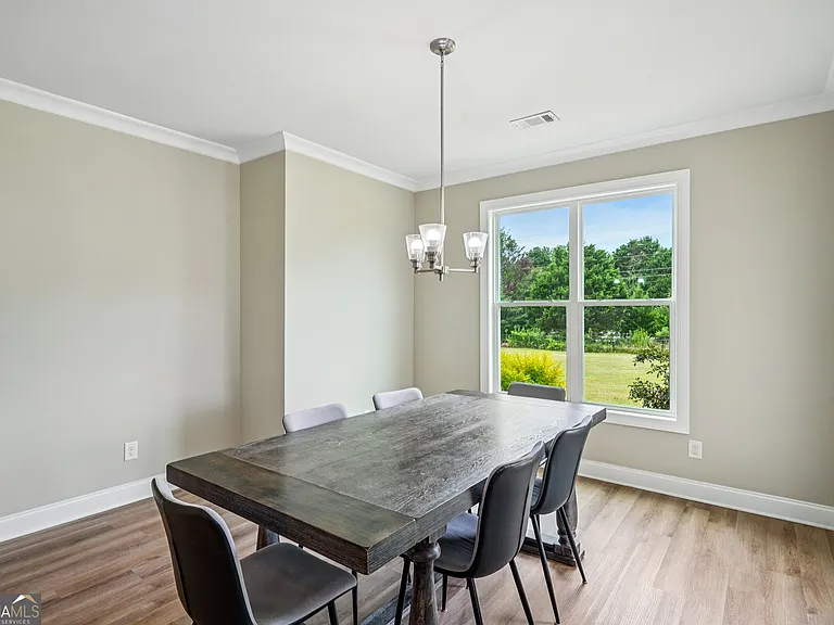 202 Sage Ct — Photo 8
