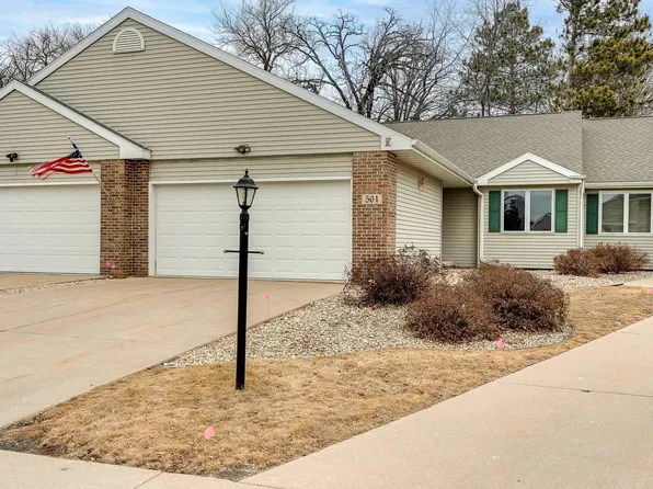 561 Kensington Sq, Stoughton, WI 53589