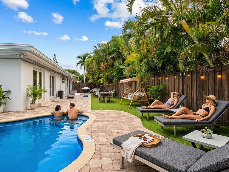 1217 Seabreeze Blvd — Photo 34