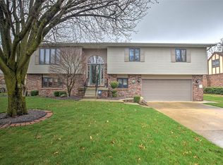 4760 Barberry Ct, Decatur, IL 62526