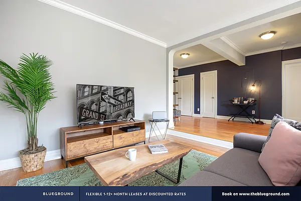 Rented by The Blueground | media 2