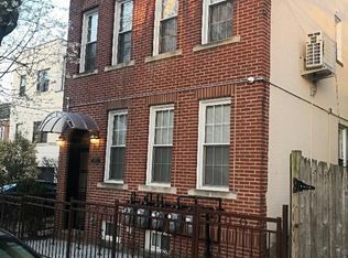 25-51 14th St #2F, Astoria, NY 11102