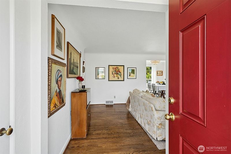 2nd image of 1217 S Charlestown Street