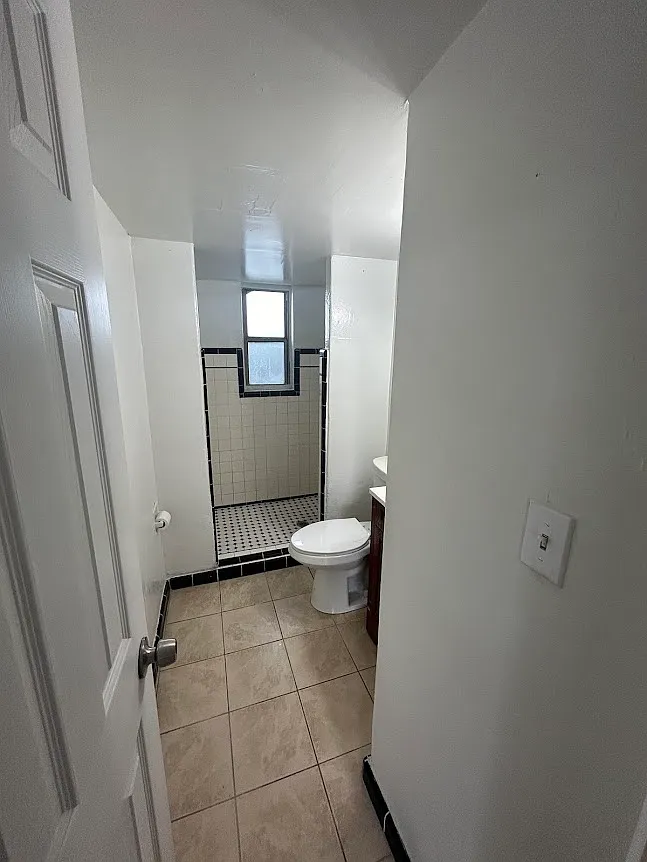 Studio, 370 sqft, $599 — Photo 1