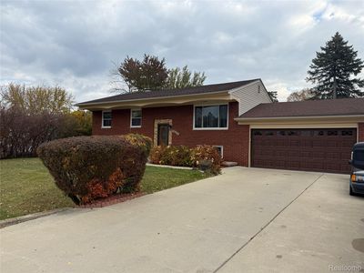 1442 Sunset Dr, Wolverine Lake, MI, 48390