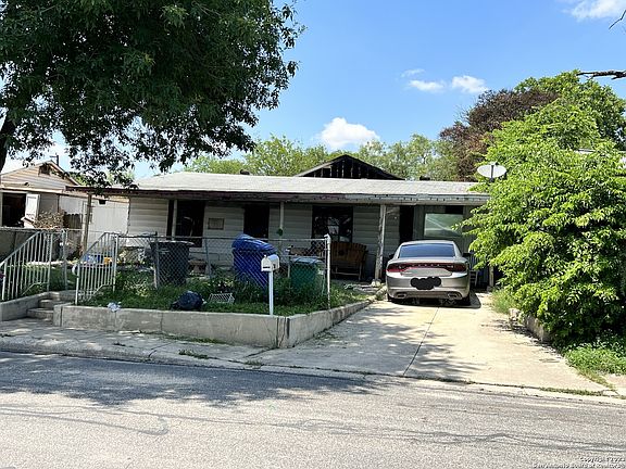 2nd image of 2507 Arbor Pl
