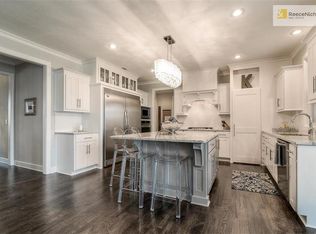 6759 Arapahoe Dr, Shawnee, KS 66226