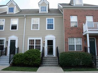 8318 Bruntsfield Rd, Columbus, OH 43235