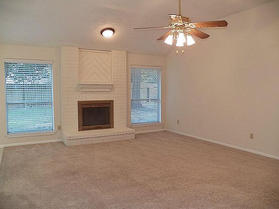 5th image of 11318 Rocky Mill Dr