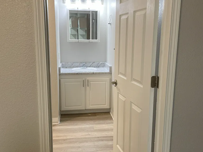 Redmond Park Apts — Photo 21