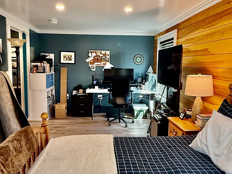 10 Cross St #1R — Photo 6